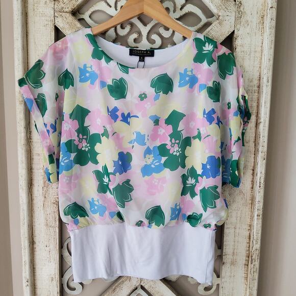Joseph A. Women's Short Sleeve Dolman Blouson Banded Blouse Top in Pastel Floral - Picture 7 of 11